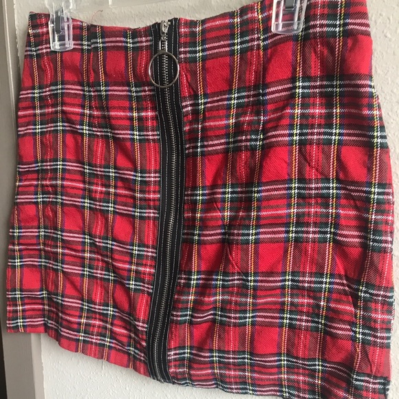 Plaid skirt - Picture 2 of 3